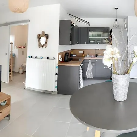 A Avec Jardin Apartment *