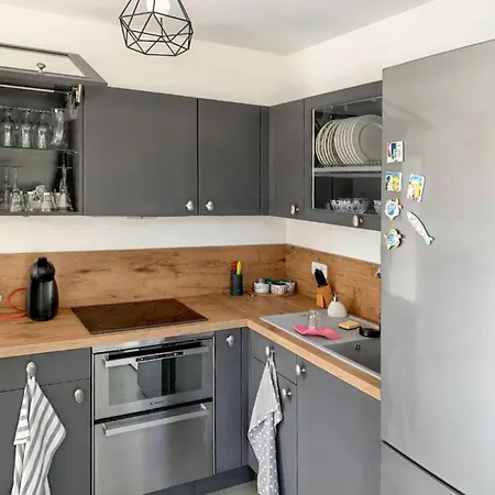 A Avec Jardin Apartment
